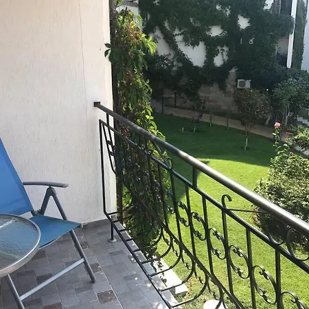 комфортное жильё в 250 метрах от моря ! Apartmán Sveti Vlas