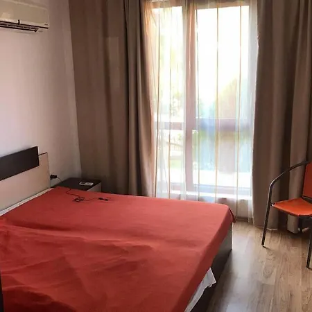 комфортное жильё в 250 метрах от моря ! * Sveti Vlas