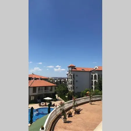 комфортное жильё в 250 метрах от моря ! * Sveti Vlas