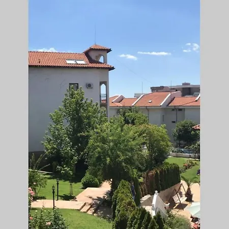 Apartment комфортное жильё в 250 метрах от моря ! Sveti Vlas